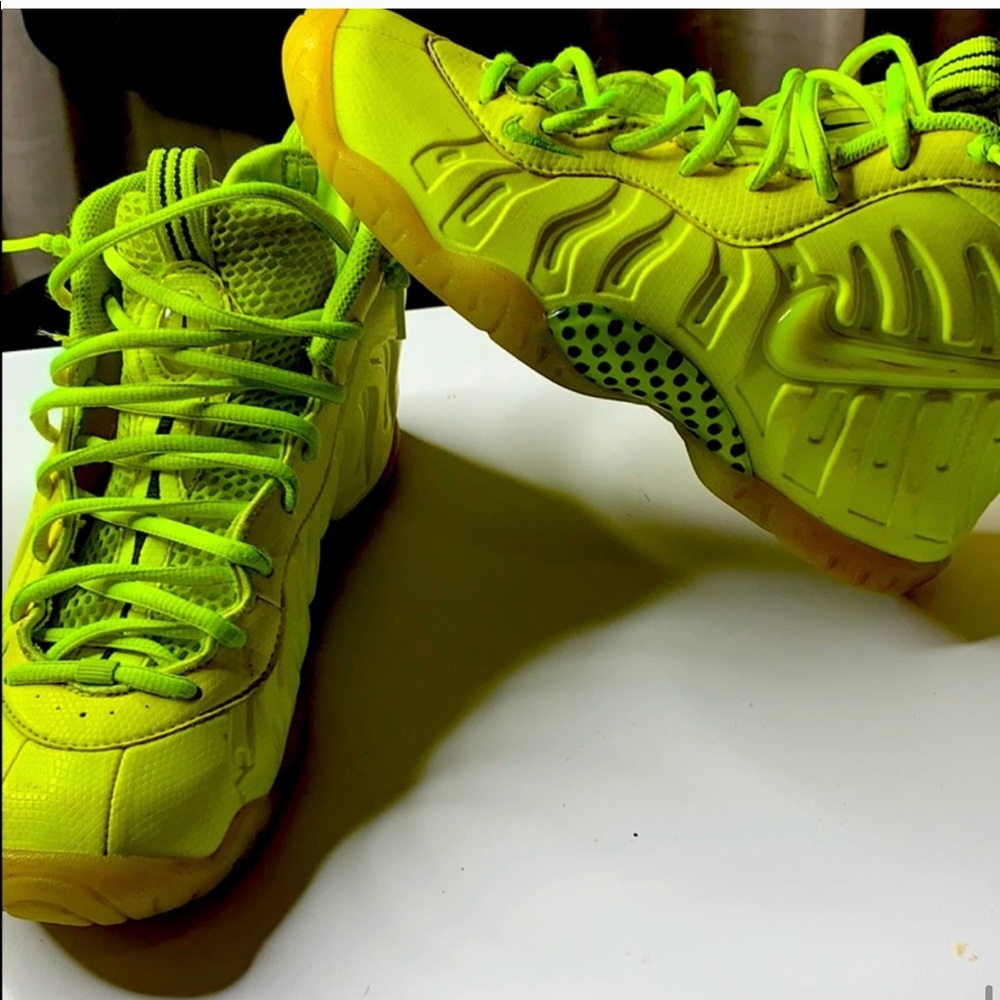 Shoes - Picture 4 of 4